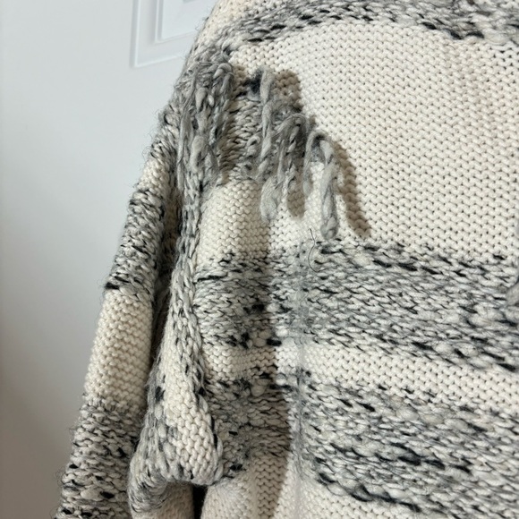 Lou & Grey Fringe Out Mock Neck Sweater, Size Small - Picture 10 of 16